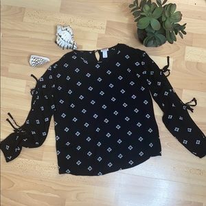 Long Tie Sleeve Blouse